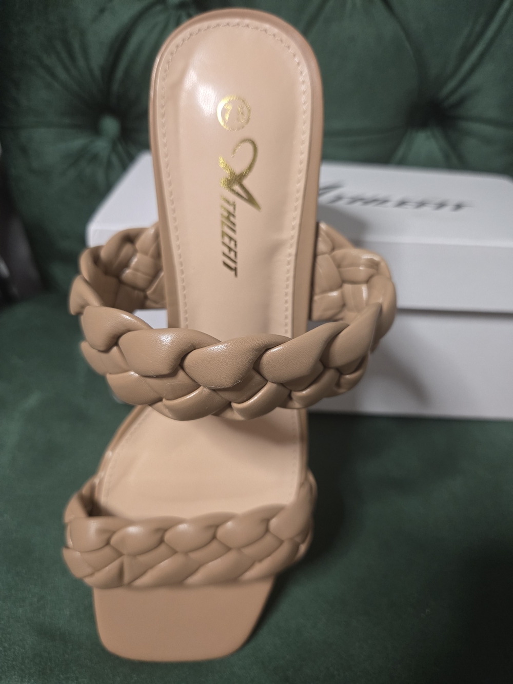 Women's Braided Slide Sandal in Beige NEW IN BOX!